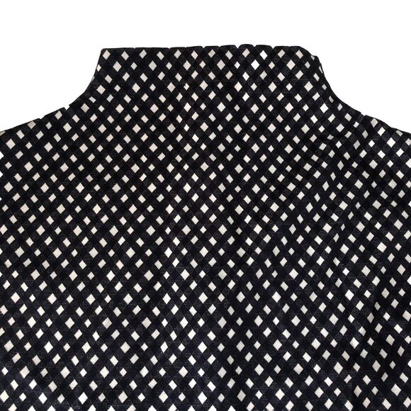 Ann Taylor Women’s Mock Neck Box Tank Top Diamond Design Size Small - Picture 4 of 11